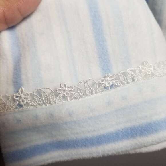 Eileen West Pastel Blue Lace Trim Cottagecore Women's Flannel Pajamas Sz 2X - Picture 6 of 11